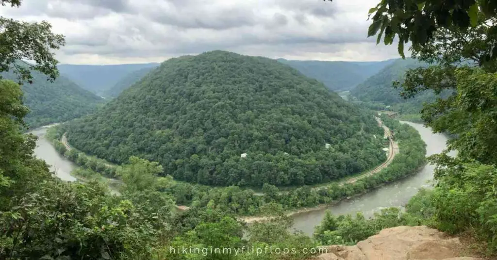a view of the bend in the New River from above at New River Gorge National Park