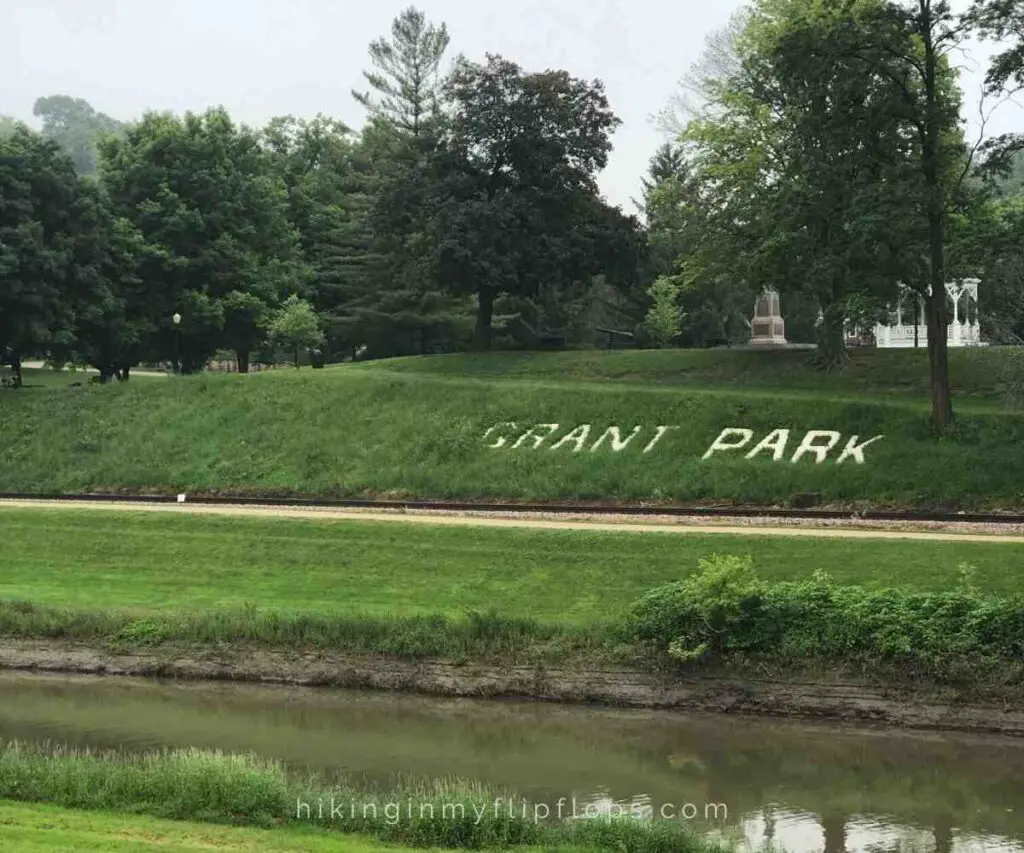 a view of Grant Park from downtown galena